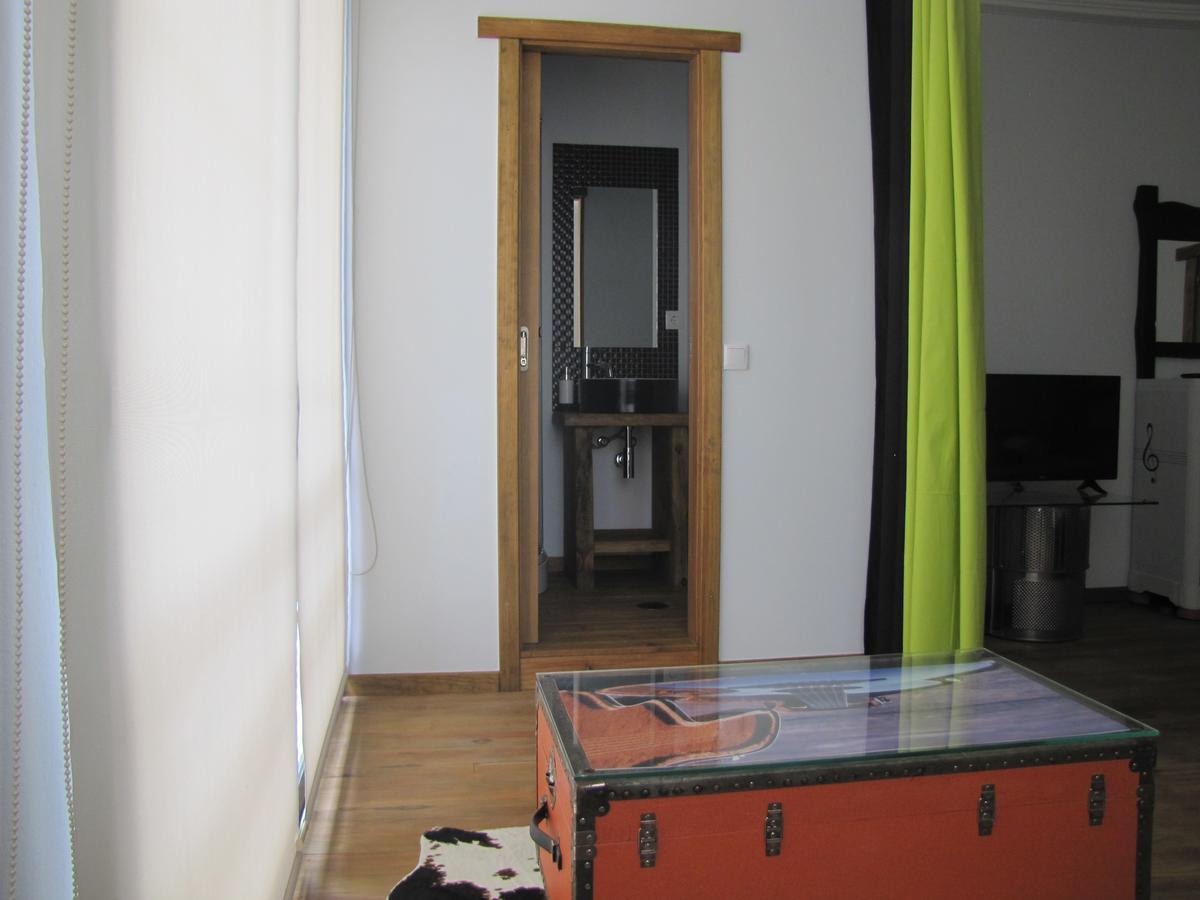 Modern & Recycled Guest House Machico  Zewnętrze zdjęcie